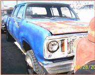1977 Dodge W200 Sweptline Crew Cab 3/4 Ton 4X4 Truck right front view